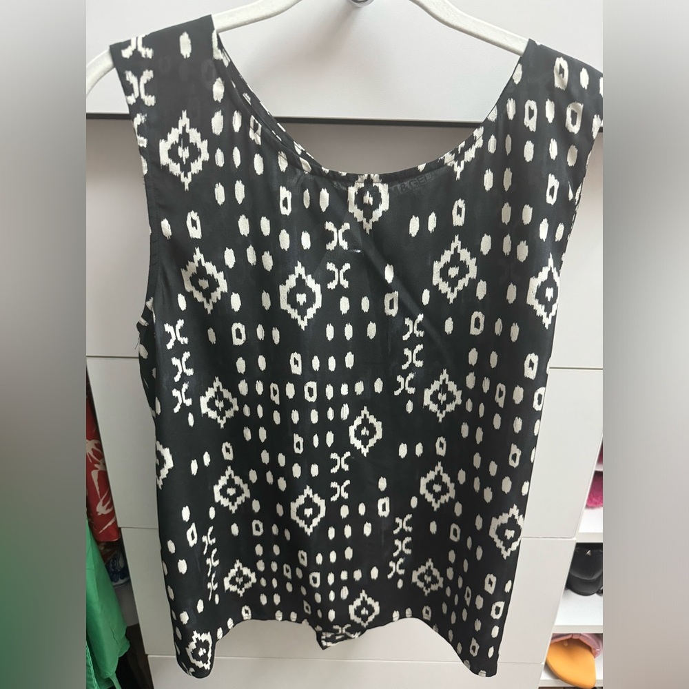 PAM & GELA 100% Silk Open Twist Back Blouse Top size S